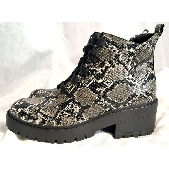 Skechers Viper Snake Chunky Women's Lace Up Combat Boots 11M - Picture 1 of 11